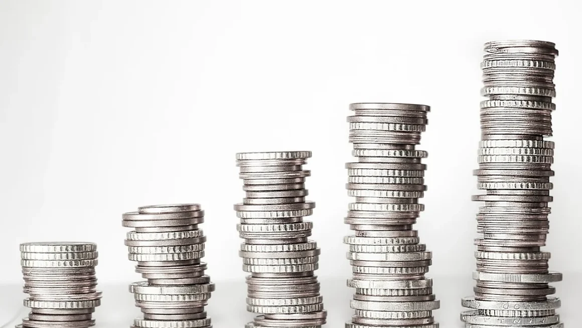 How to Retire Early: A Comprehensive Guide to the FIRE Movement in 2026